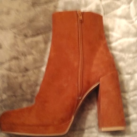 Rachael Zoe platform ankle boots - Picture 3 of 6